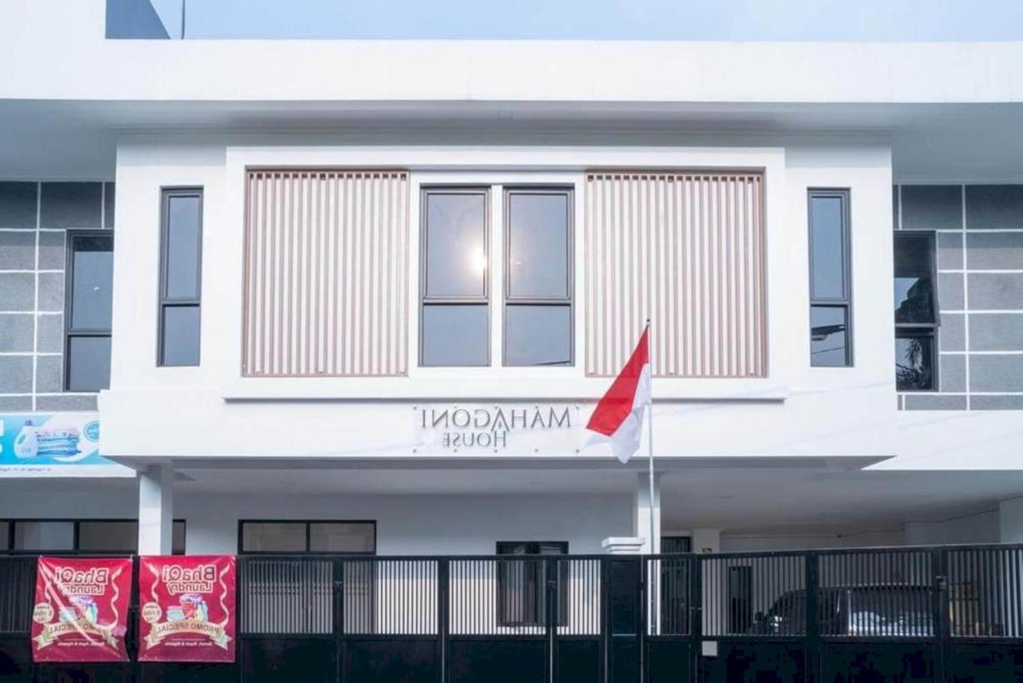 Oyo 94143 Mahagoni House Syariah Hotel Bogor Exterior foto